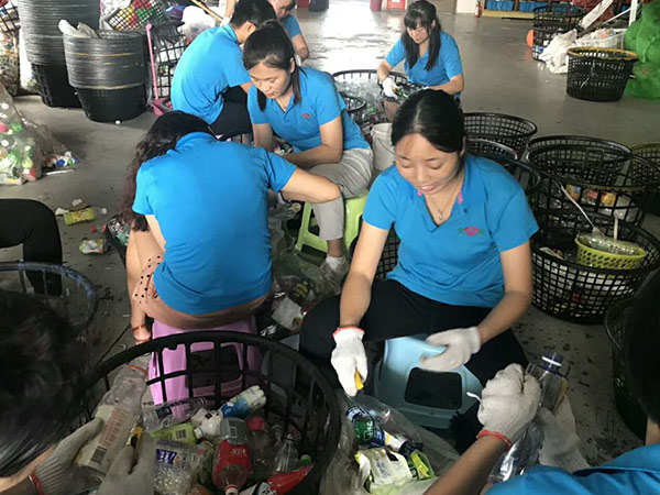 免费的十八款禁用APP參與慈濟垃圾（jī）分類