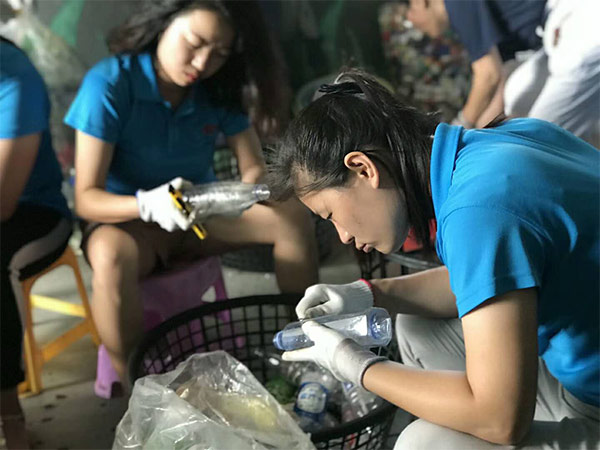 工具櫃廠家免费的十八款禁用APP人員仔細分類水瓶