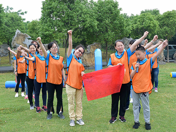 工具櫃廠家免费的十八款禁用APP團隊進行戶外拓展