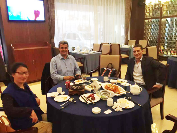 比利時客戶體驗中餐（cān）